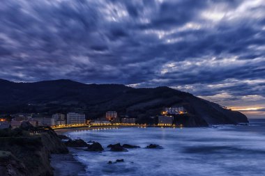 denizde günbatımı manzara