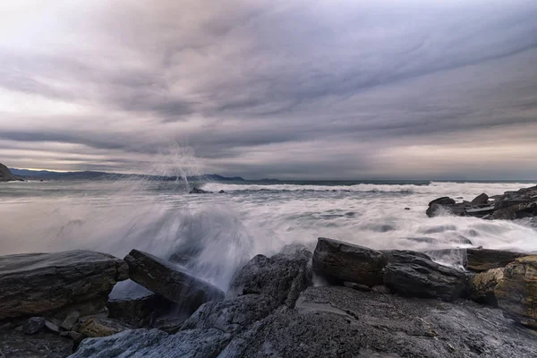 Sahilde gün batımı