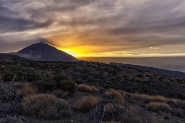 teide üstündeki günbatımı