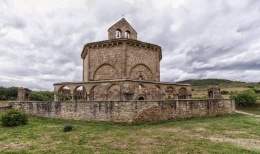 santa maria de eunate görünümünü