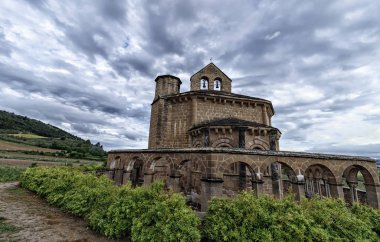 Santa maria de eunate gün batımında