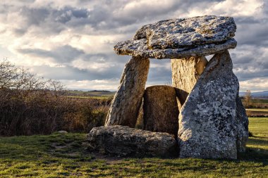 Dolmen salvatierra batımında içinde