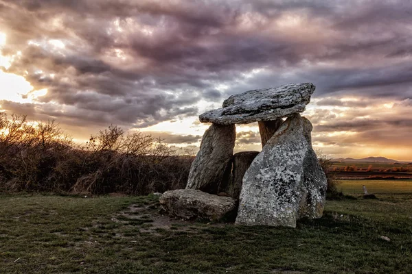 Dolmen salvatierra batımında içinde