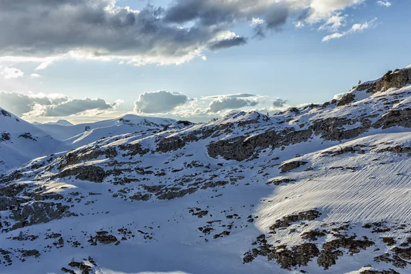 比利牛斯山的雪景 — 图库照片