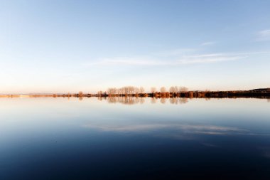 Gün batımında laguna de lor
