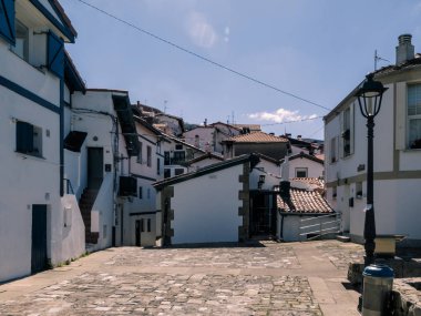 bask ülkesinde beyaz şehir