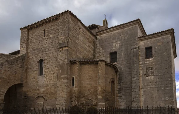 Antigua Iglesia Una Pequeña Ciudad España —  Fotos de Stock