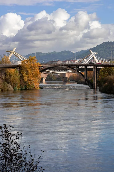 Moderní Most Městě Ourense — Stock fotografie