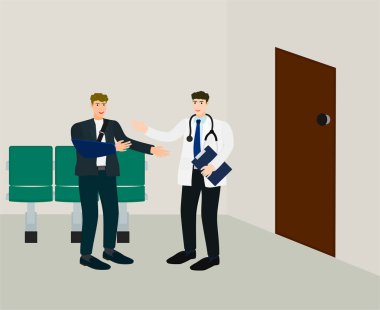 Doktor tanısı ve konuşan hasta hastane ofisinde el kırık