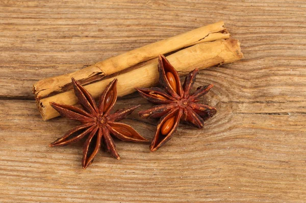 Cinnamon Stick Star Anise Old Weathered Wood — Stock Photo, Image