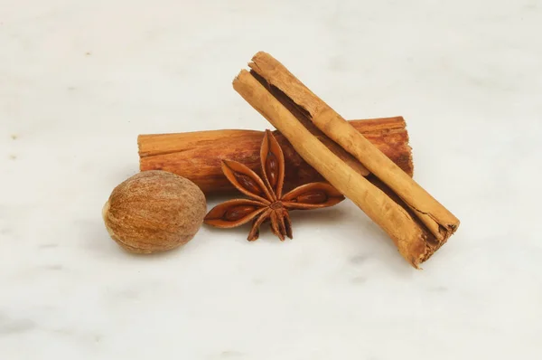 Nutmeg Star Anise Cinnamon Marble Worktop — Stock Photo, Image