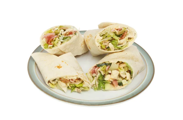 Sandwich Wraps Mit Speck Huhn Und Salat Auf Einem Teller — Stockfoto