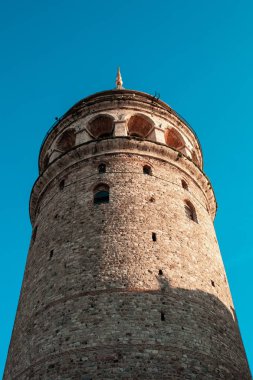 Galata Kulesi, İstanbul City of Turkey... Boğaz, martı ve teknelerle Türkiye'nin İstanbul Şehrinin Görünümü.