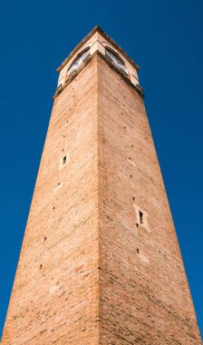 Adana'da Eski Saat Kulesi, Türkiye' nin. Adana Belediyesi eski saat kulesi ile 