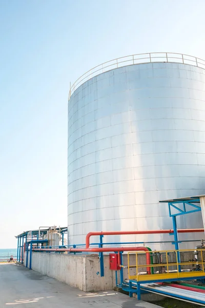 Tanques Silos Industriales Almacenamiento Químico Acero Inoxidable Fábrica Instalación Aceite — Foto de Stock