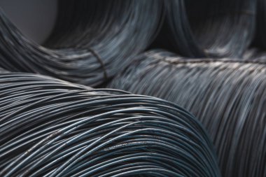 İnşaat endüstrisi için demir, metal tel çubuk veya bobin arka plan yığını. çelik tel çit rulo. İnşaat ve endüstriyel için çelik tel kravat rulo. Demir veya çelik arka plan bobini.