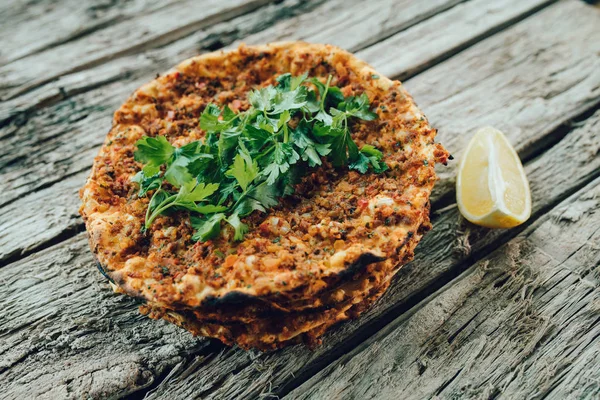 Deliciosa Pizza Turca Lahmacun Lahmacun Cocina Turca Cultura Cocina Restaurante —  Fotos de Stock