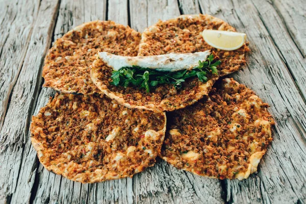 Deliciosa Pizza Turca Lahmacun Lahmacun Cocina Turca Cultura Cocina Restaurante —  Fotos de Stock