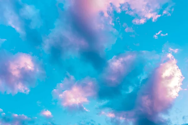 Cielo Azul Limpio Con Coloridas Nubes Color Rosa Blanco Temporada — Foto de Stock