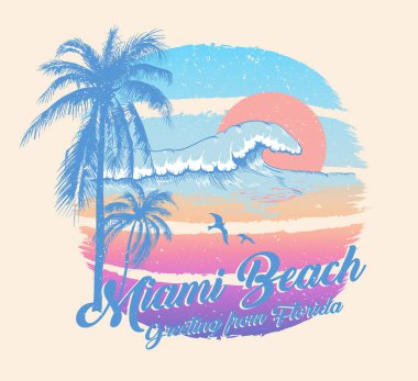 Palmiye ağaçları ve Miami plaj yazıt ile renkli poster. T-s
