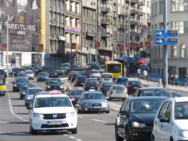 Belgrad, Sırbistan, 20 Eylül 2018. Öğleden sonra bitirim, Belgrad sokaklarında.
