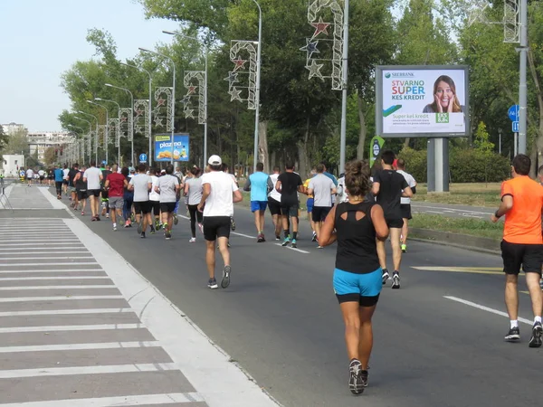 Belgrado Serbia Settembre 2018 Seconda Mezza Maratona Belgrado Corridori Provenienti — Foto Stock