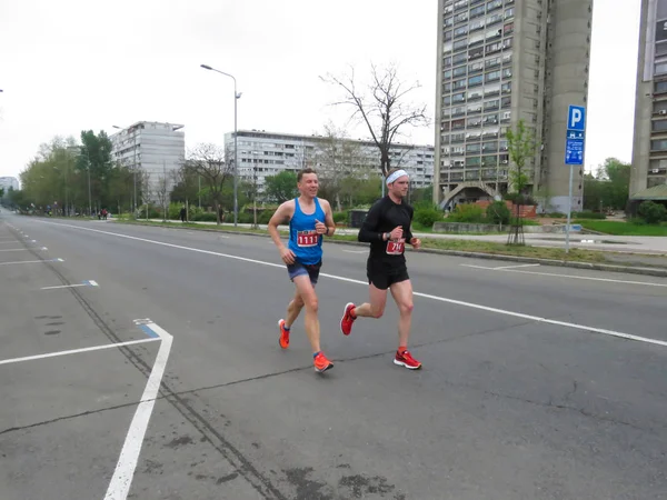 Belgrado Serbia Aprile 2019 32Esima Maratona Belgrado Corridori Provenienti Molti — Foto Stock