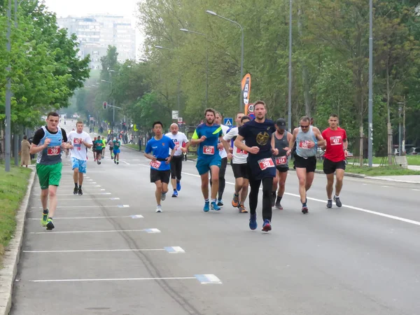 Belgrado Serbia Abril 2019 Maratón Belgrado Corredores Muchos Países Corriendo — Foto de Stock