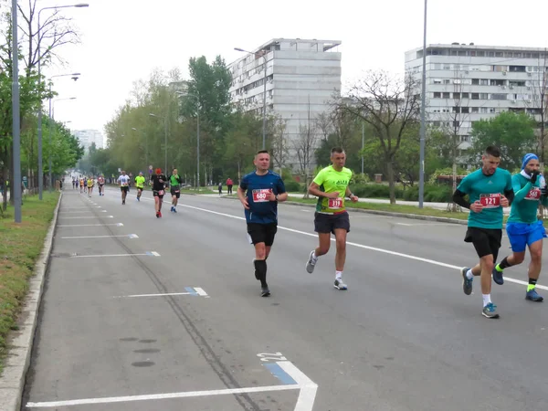 Belgrado Serbia Aprile 2019 32Esima Maratona Belgrado Corridori Provenienti Molti — Foto Stock