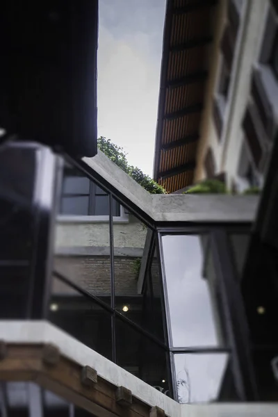 日光ストック フォトと外装の建物の産業スタイル — ストック写真