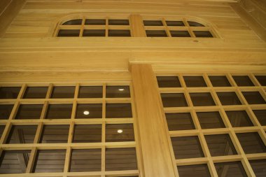 Büyük ahşap Japon tarzı ev, stok fotoğrafı.