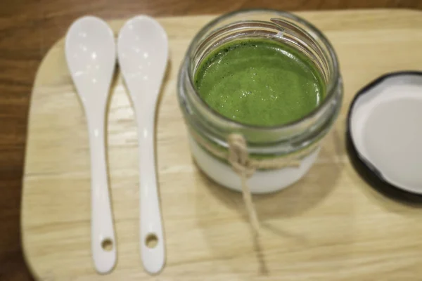 Mousse de chá verde Matcha sobremesa caseira — Fotografia de Stock