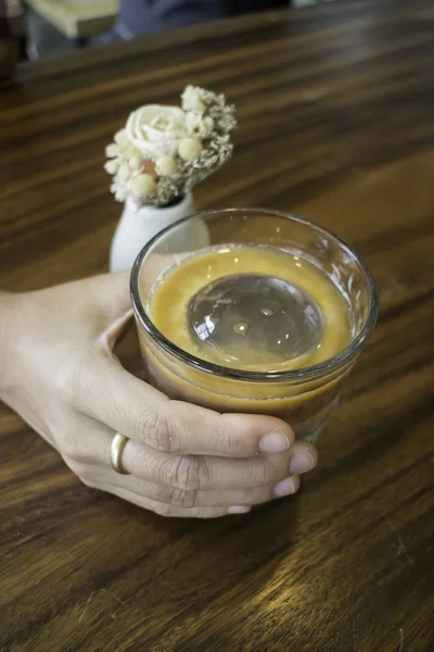 Caffè latte con palla ghiacciata — Foto Stock