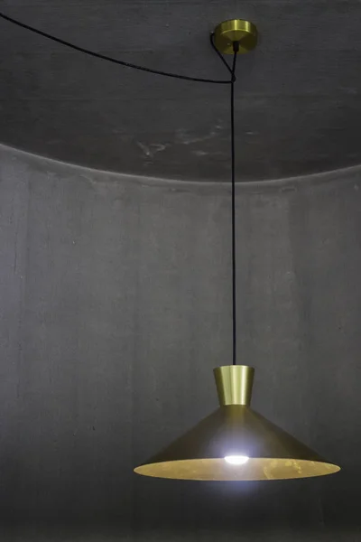 Classic lampada a sospensione stanza tradizionale — Foto Stock
