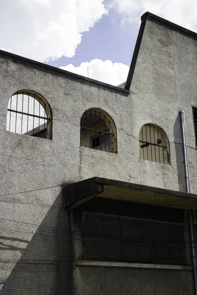 Antiguo muro grunge de hormigón del edificio — Foto de Stock