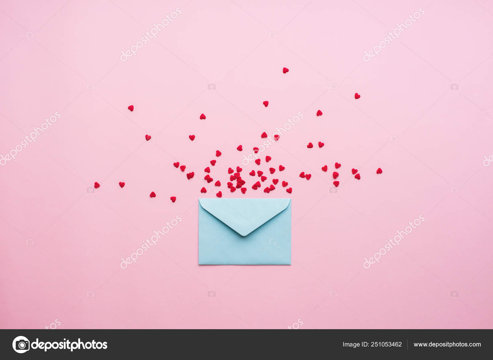 Blauer Brief Mit Rosa Herz Cartoon Stil Aus Papier
