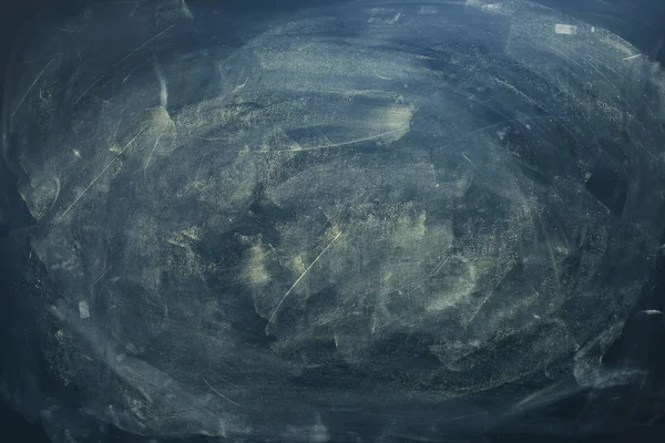 Geri okul kavramı yeşil okul silindi yazı tahtası — Stok fotoğraf