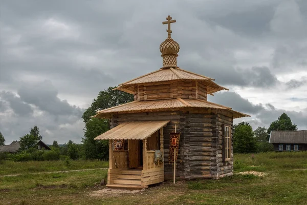 Alte Kapelle Nach Restaurierung Russischen Dorf — Stockfoto