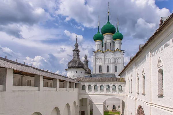       Rostov Velikiy. Devlet Müzesi rezerv Rostov Kremlin