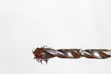 Pas metaline kadar doldum.