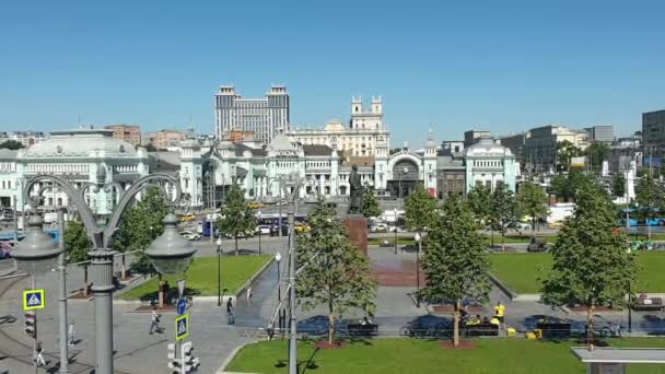 Russia, Moscow, June 22, 2020. Belorussky Station. The square in front of the station building. — Stock Video