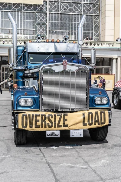 Prag, Tjeckien-16/5/2019 Kenworth Truck — Stockfoto