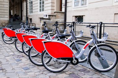 Eski şehir turist geziler için alternatif enrgium araçta Park. Kiralık Elektrikli Bisiklet Park. Yaşam tarzı.