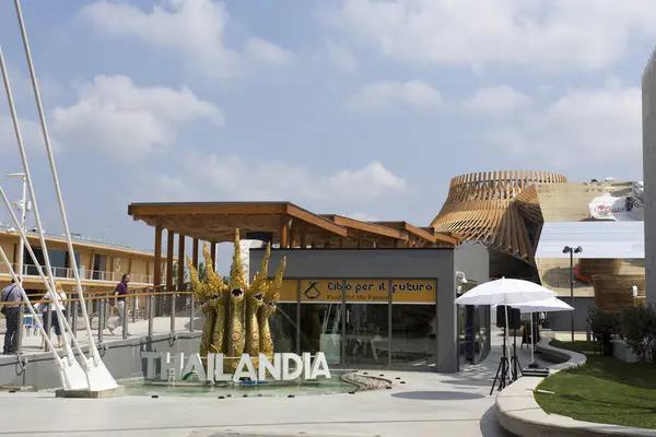 Milan, İtalya - 30 Mayıs: Tayland pavilion giriş Expo, evrensel Fuar temalı gıda 30 Mayıs 2015 Milano