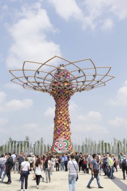 Milan, İtalya - 30 Mayıs: Tree of Life Expo, evrensel Fuar temalı gıda 30 Mayıs 2015 Milano