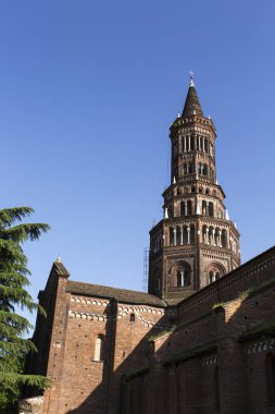 Milan güneyinde Chiaravalle abbey görünümünü. İtalya