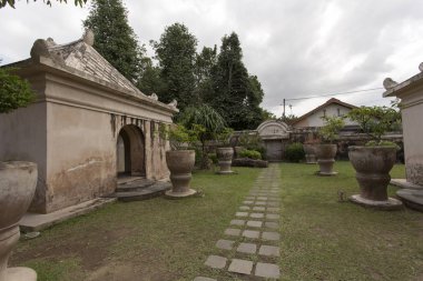 Plataran Tamansari banyo giriş