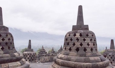 Borobudur Ağustos, Endonezya sabahın erken saatlerinde