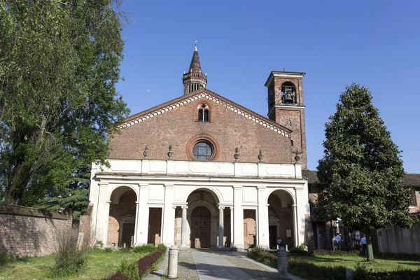 Milan Olaszország Április 2018 Chiaravalle Bejárat Abbey Dél Milan Olaszország — Stock Fotó