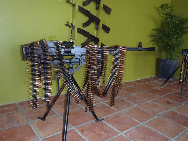 Siem Reap Cambodia May 2013 Wide Choice War Weapons Shooting — Stock Photo, Image